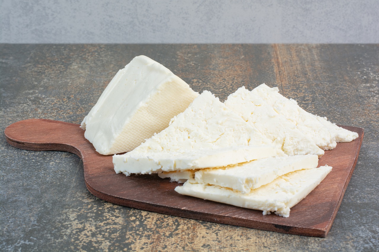 Aprenda a Fazer e Preparar Queijo Branco Caseiro: Uma Receita Deliciosa e Fácil